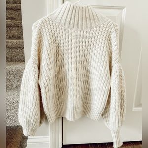 Express Chunky Balloon Sleeve Sweater Turtleneck NWT cream neutral XS